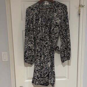 Little Moon Animal Print Long Sleeve Tie Wrap Dress